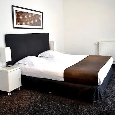 Theater Hotel Bruselas 2*,  Bélgica
